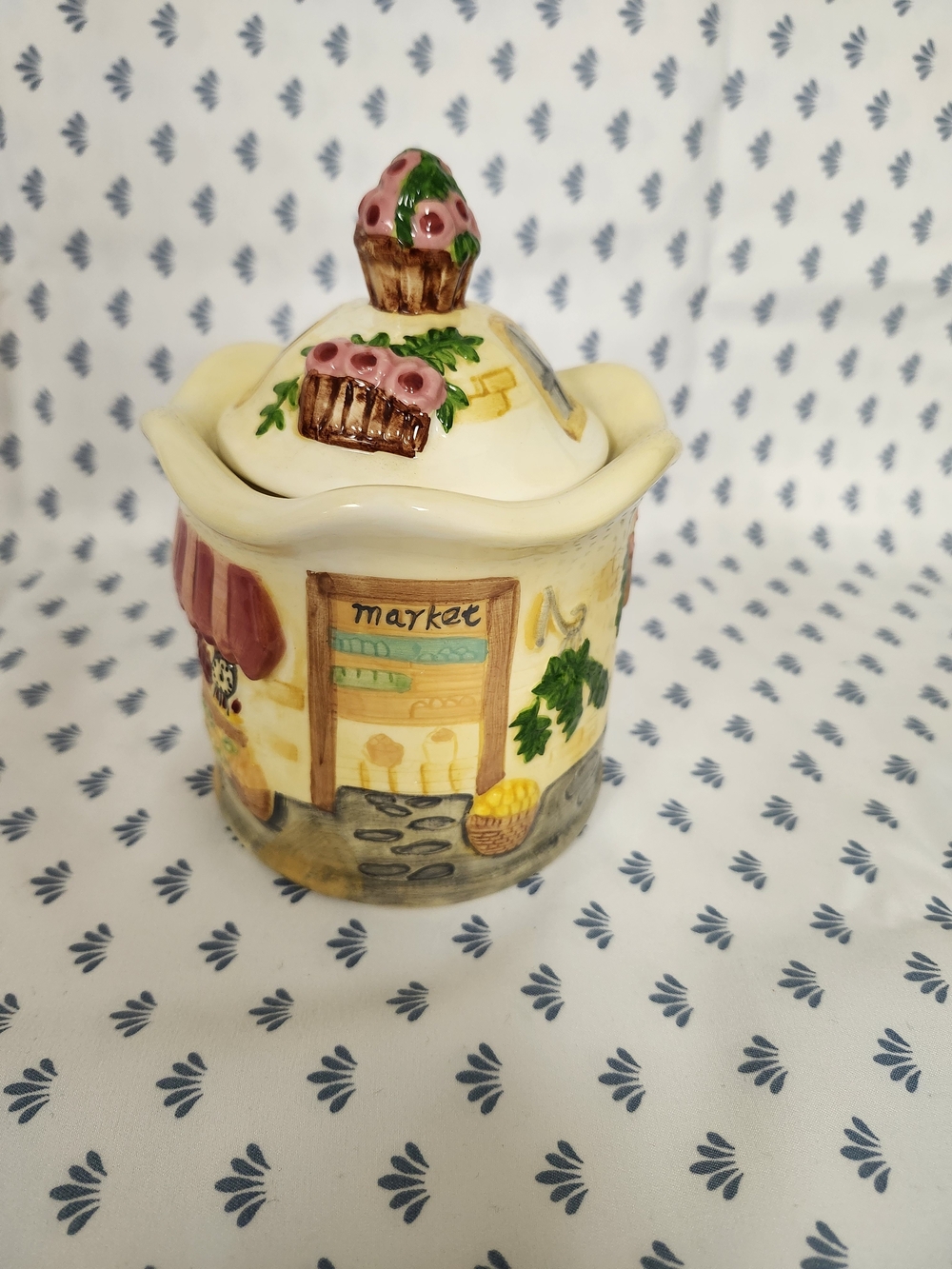 Bella Casa Ganz Market Cottage Ceramic Cookie Jar BC7900